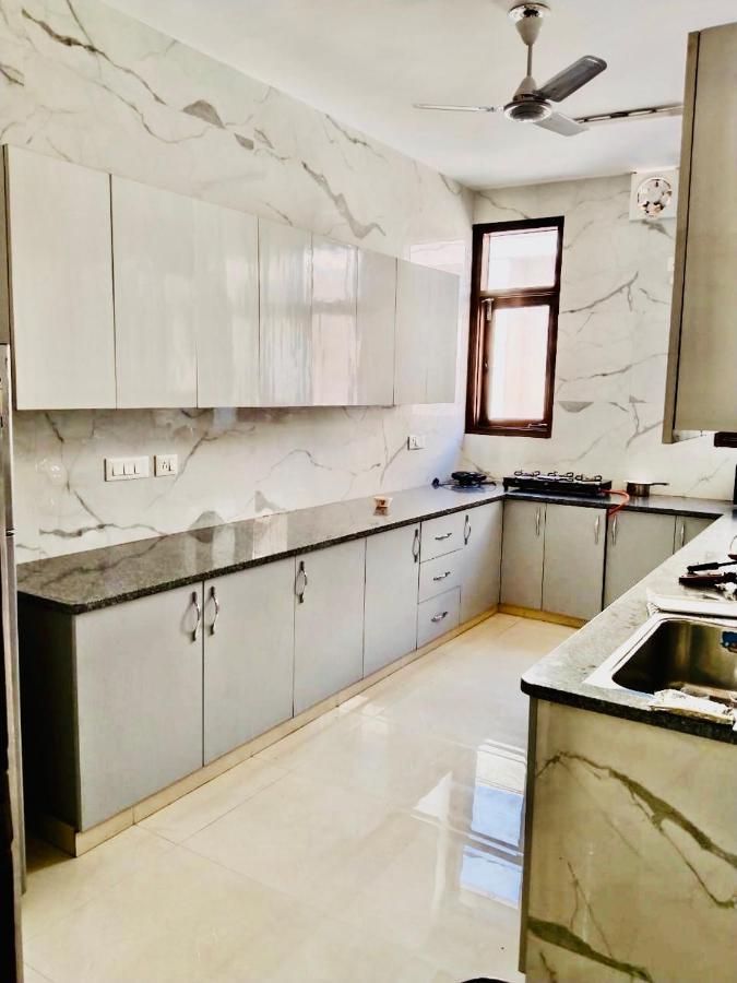 Fortune Home Service Apartment 2Bhk,E28 Saket 2A New Delhi Eksteriør bilde